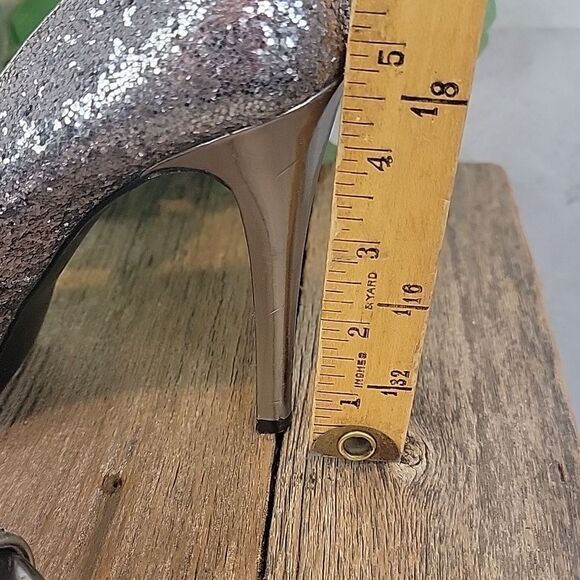 Guess Patches silver glitter platform pump Women's Size 8M - Picture 5 of 12